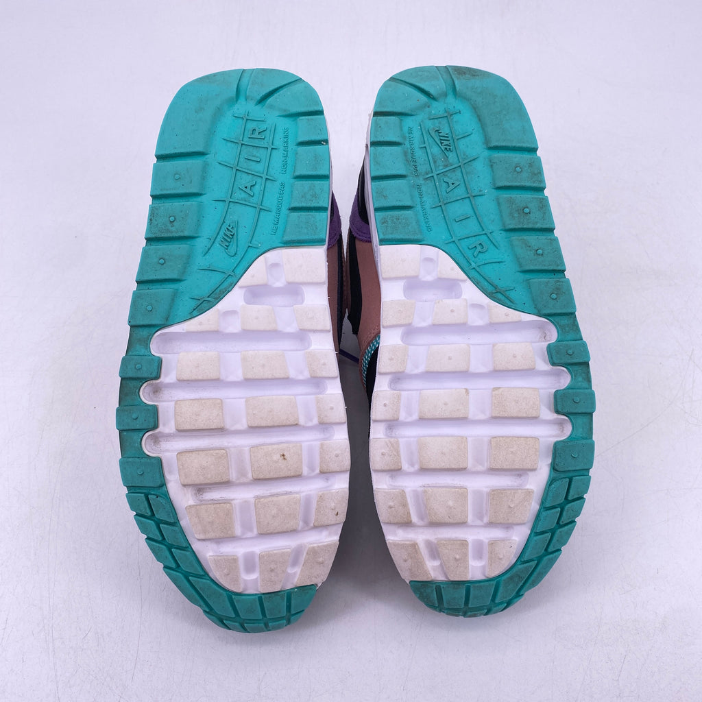 Nike Air Max 1 (GS) "Have A Nike Day" 2019 Used Size 4Y