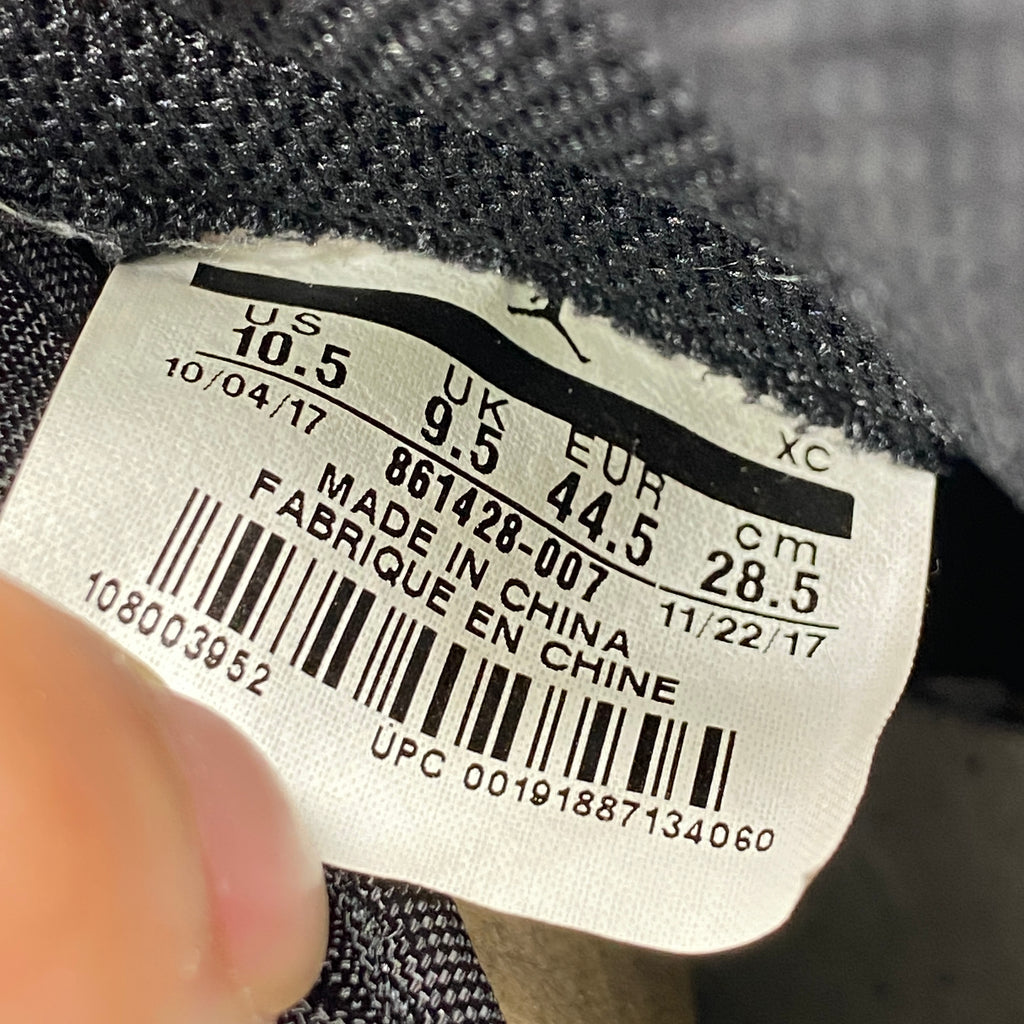 Air Jordan 1 Retro High OG "Gold Toe" 2018 Used Size 10.5