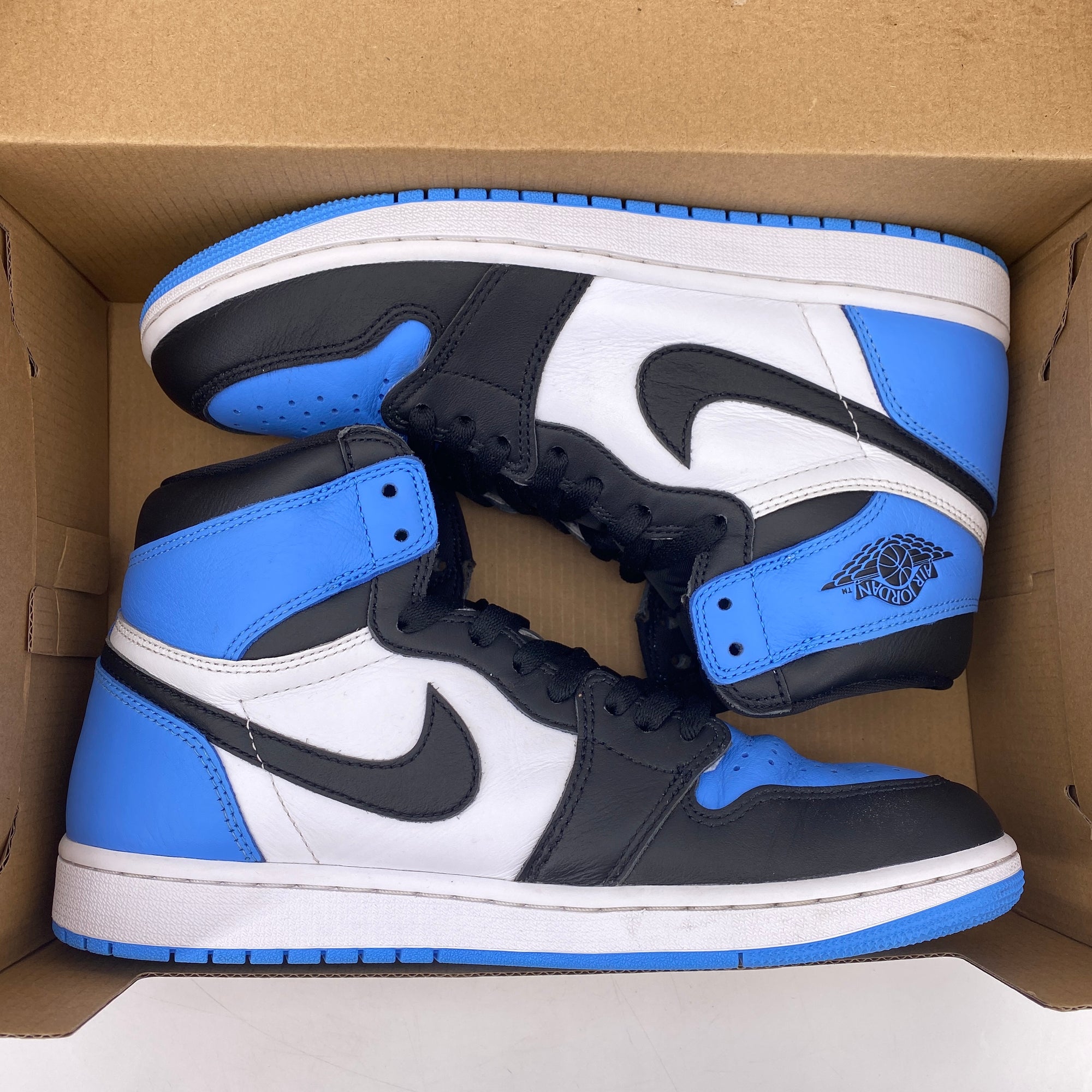 Air Jordan 1 Retro High OG &quot;Unc Toe&quot; 2023 Used Size 9.5