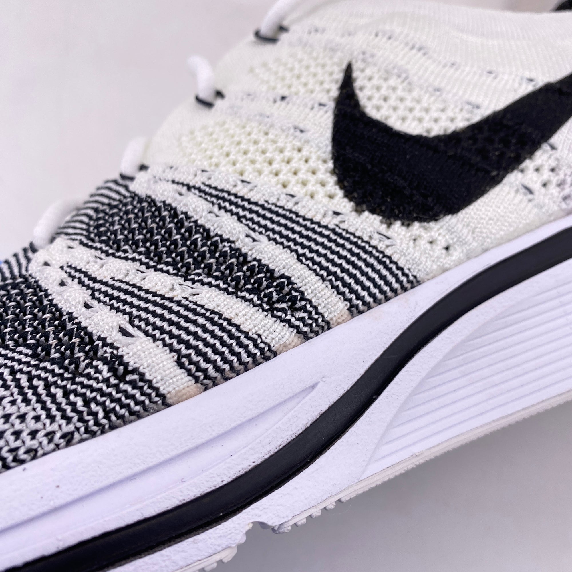 Nike Flyknit Trainer &quot;White Black&quot; 2017 New Size 10