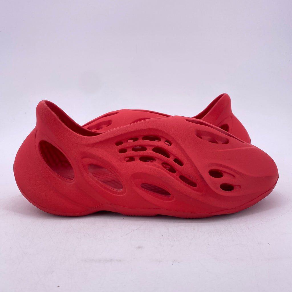Yeezy Foam RNNR "Vermillion" 2021 Used Size 11