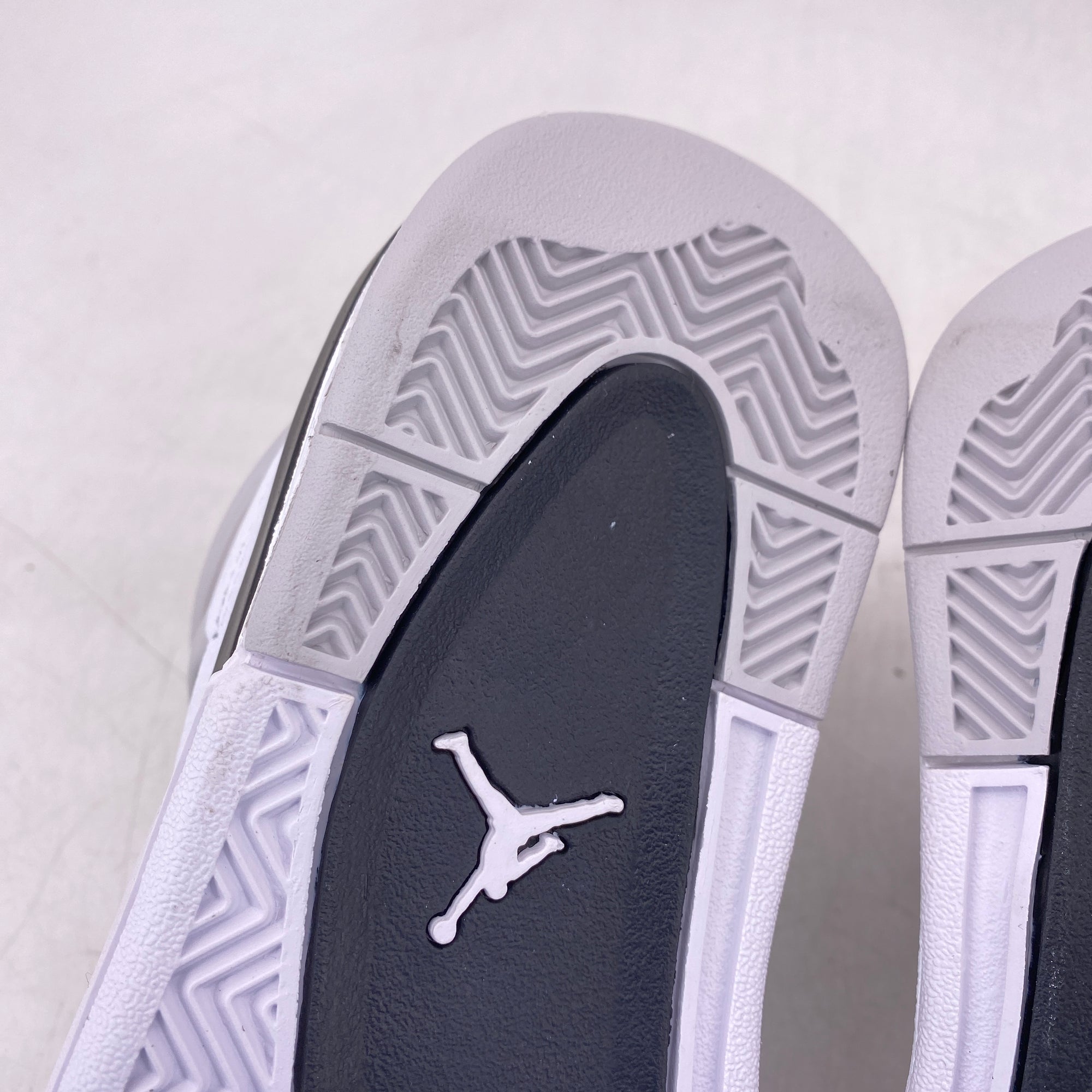 Air Jordan (GS) 4 Retro &quot;Military Black&quot; 2022 New Size 5Y