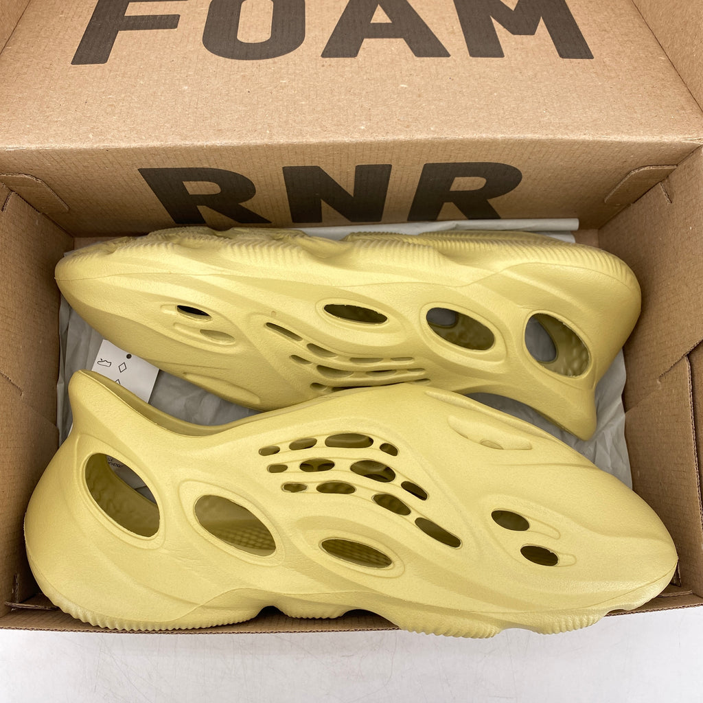 Yeezy Foam RNNR "Sulfur" 2022 Used Size 12