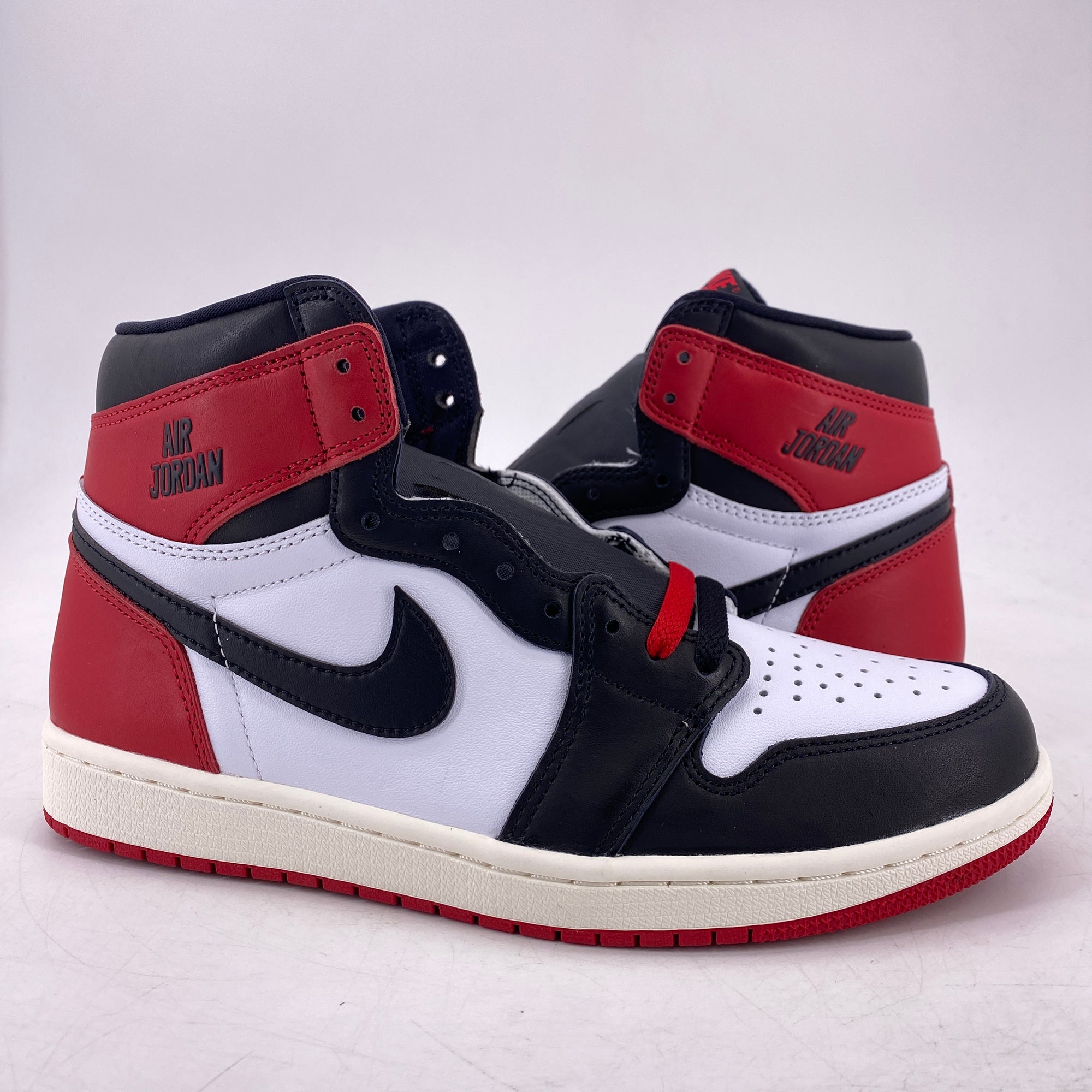 Air Jordan 1 Retro High OG &quot;Black Toe Reimagined&quot; 2024 New Size 8.5