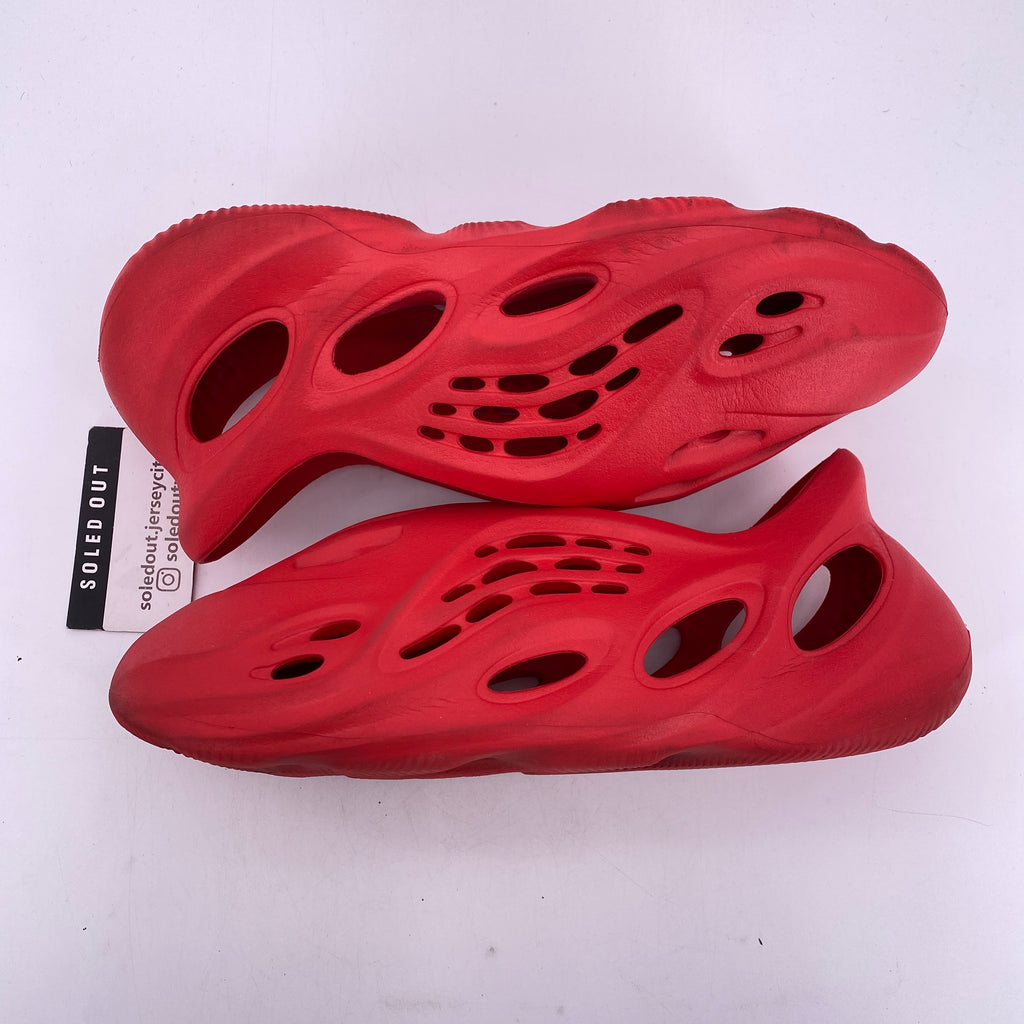 Yeezy Foam RNNR "Vermillion" 2021 Used Size 12