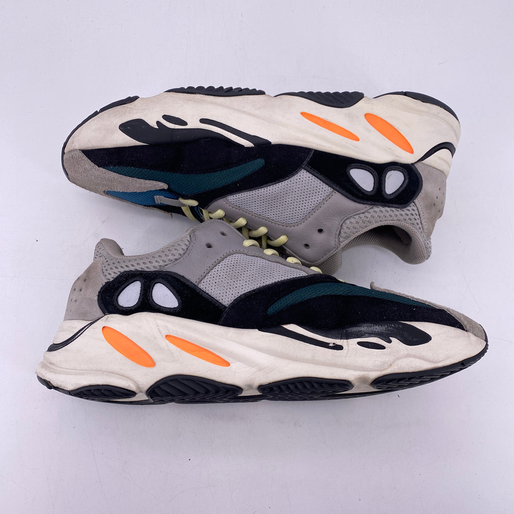 Yeezy 700 "Waverunner" 2019 Used Size 11