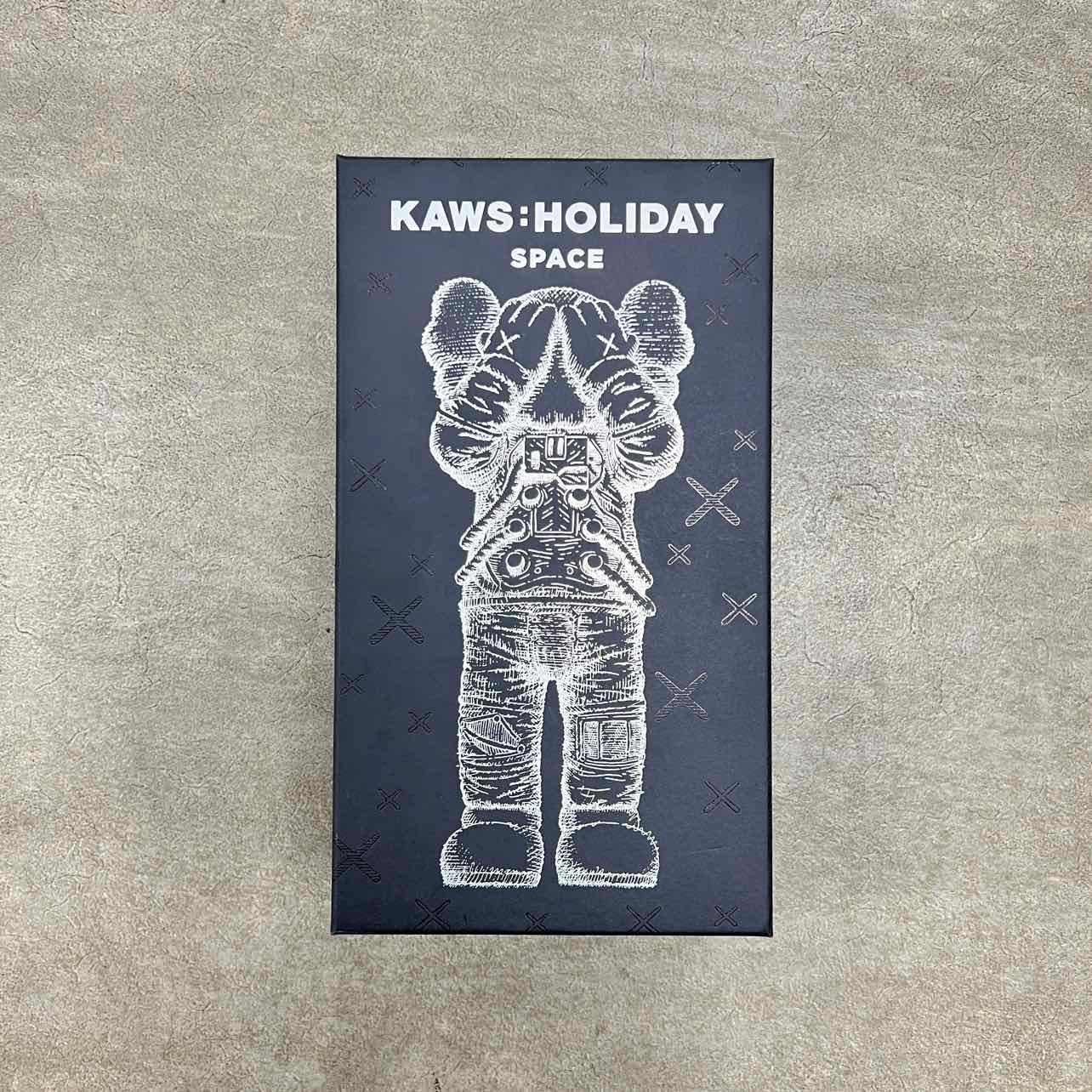 KAWS Figure &quot;HOLIDAY SPACE&quot; New Silver Size OS