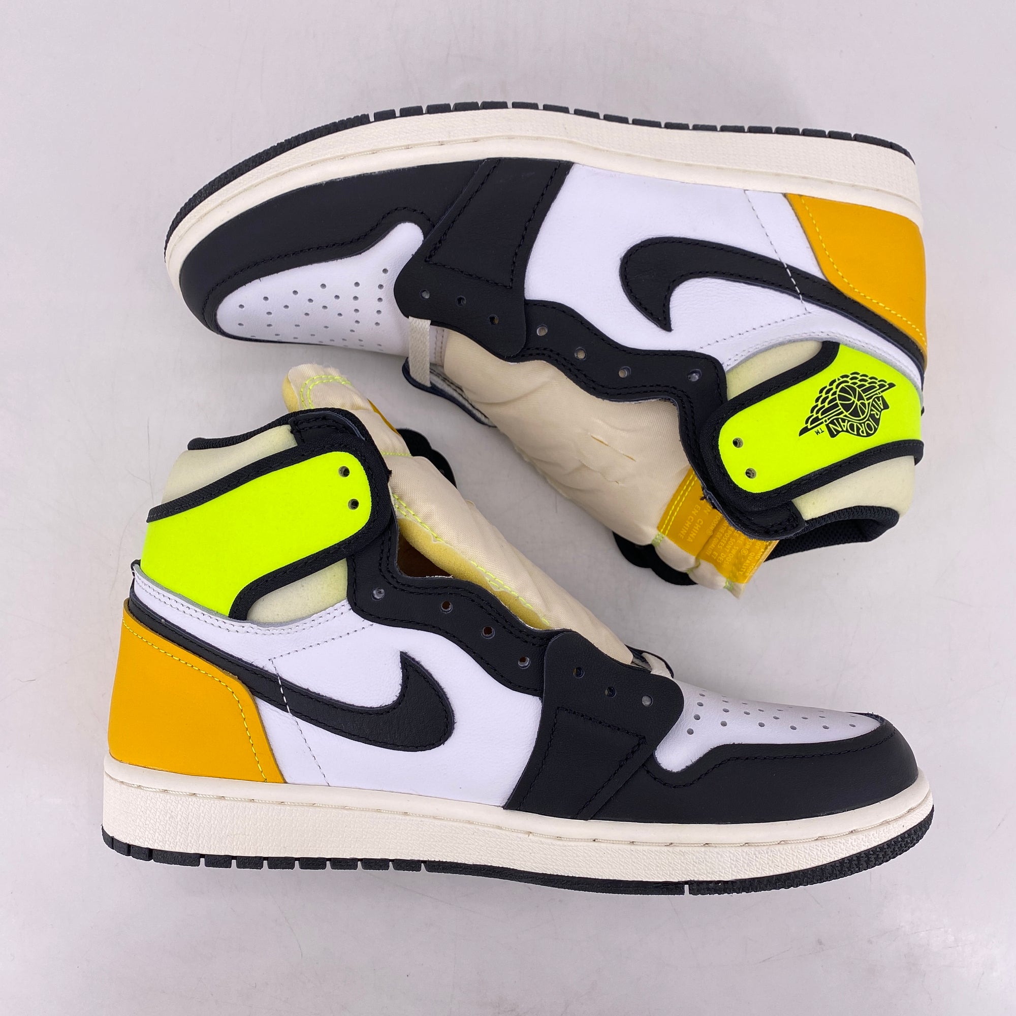 Air Jordan 1 Retro High OG &quot;Volt&quot; 2021 New Size 9