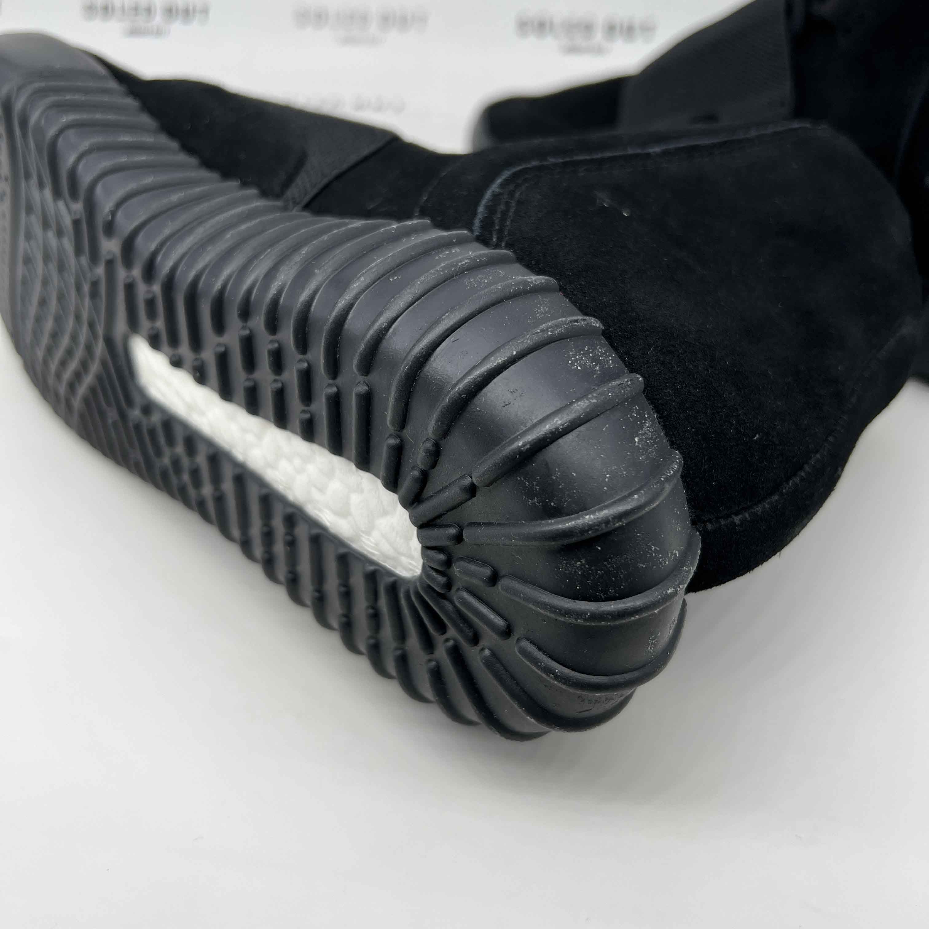 Yeezy 750 "Triple Black" 2015 New (Cond) Size 7