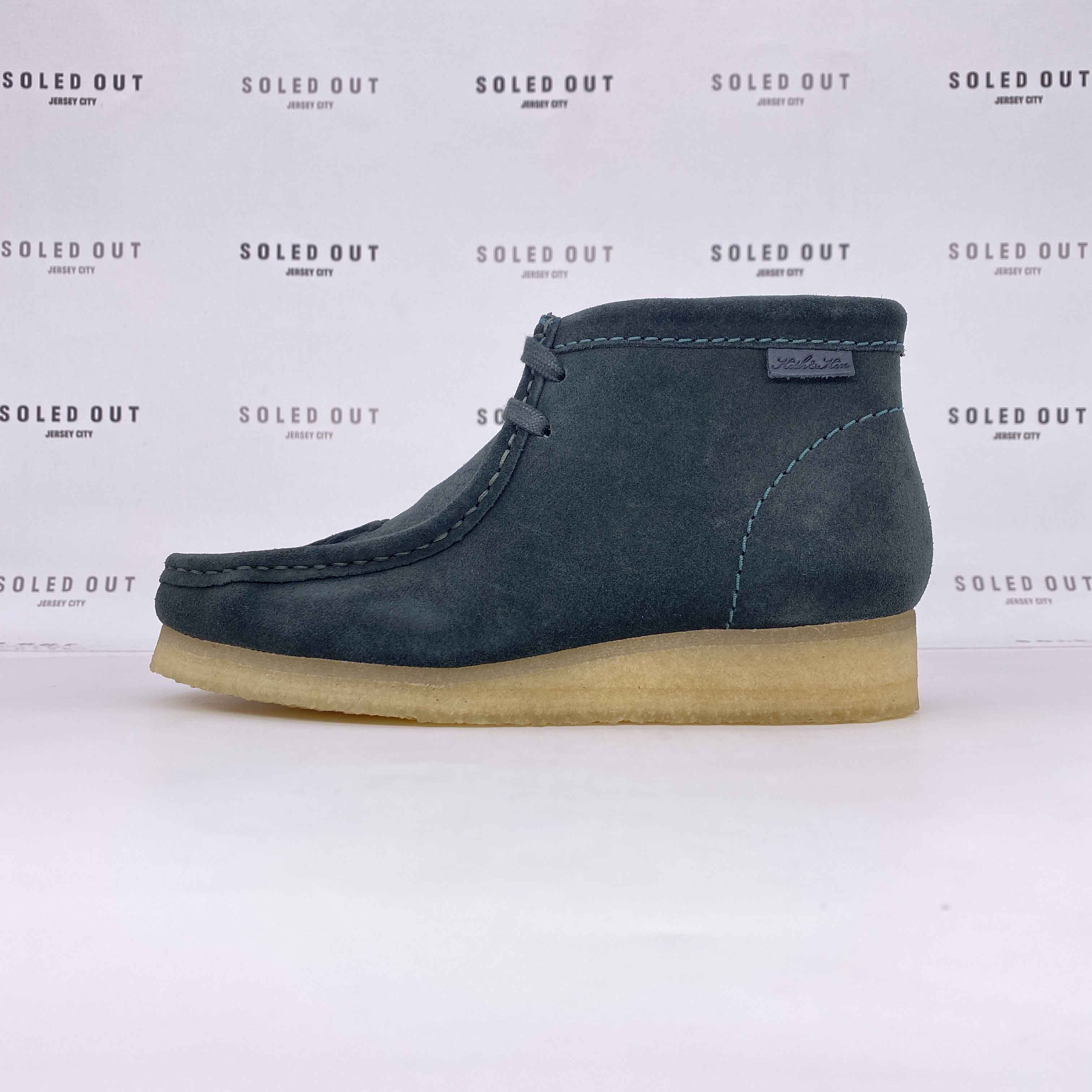 Clarks wallabees size 6 online