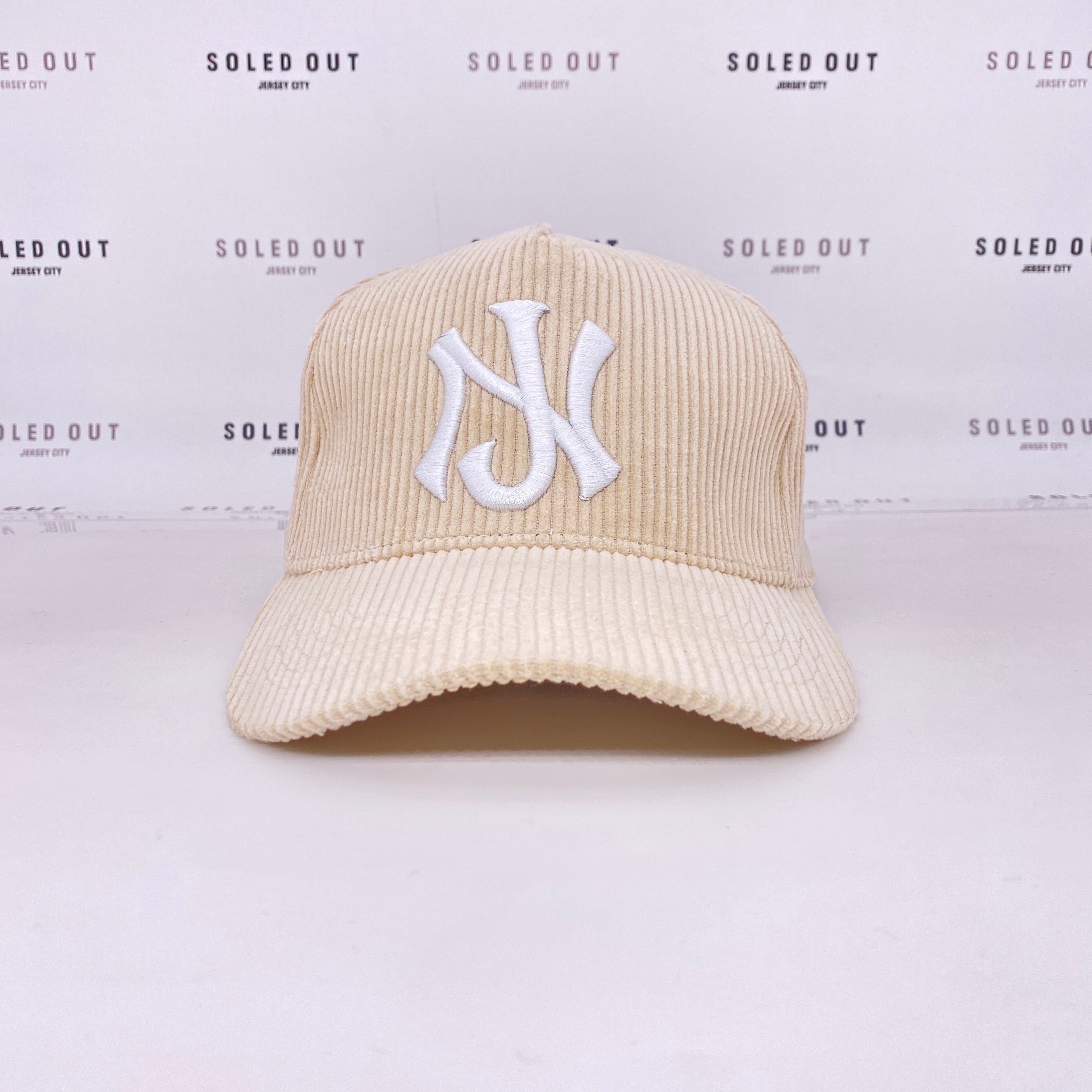 Soled Out Snapback &quot;CORDUROY BONE&quot; 2022 New Size OS
