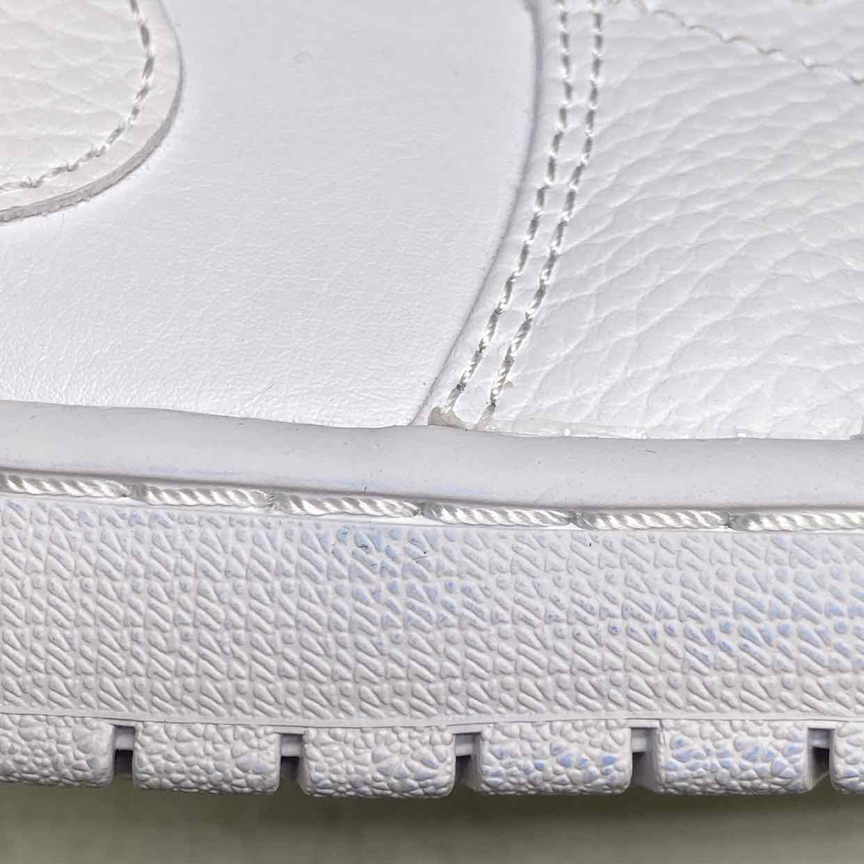 Air Jordan 1 Mid "Triple White 2.0" 2020 New (Cond) Size 11