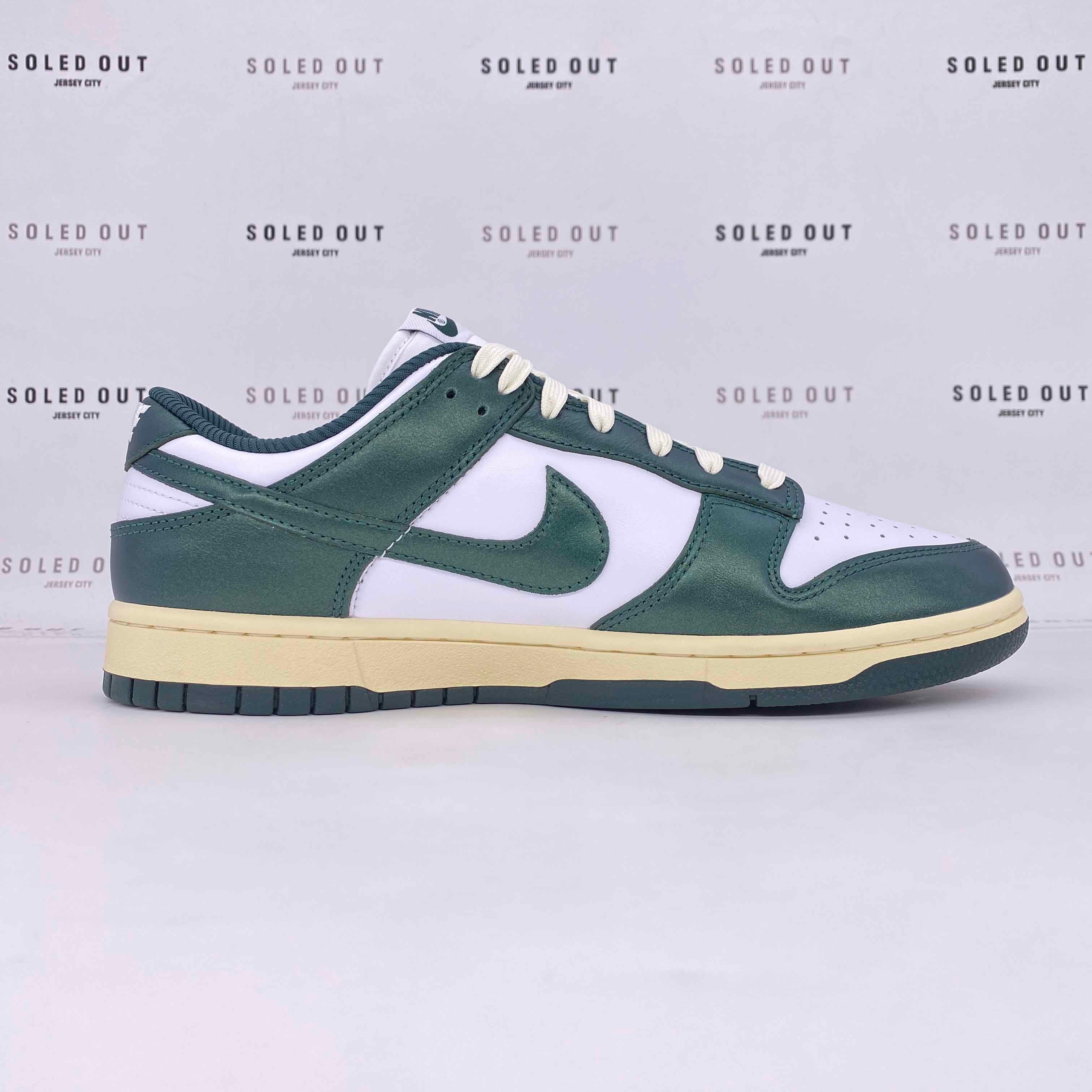 Nike (W) Dunk Low &quot;Vintage Green&quot; 2022 New Size 11.5W