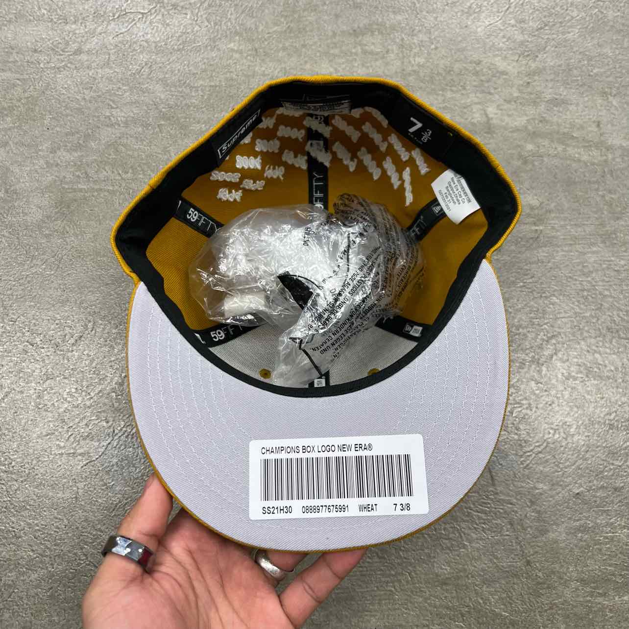 Supreme Fitted Hat &quot;NEW ERA&quot; New Wheat Size 7 3/8