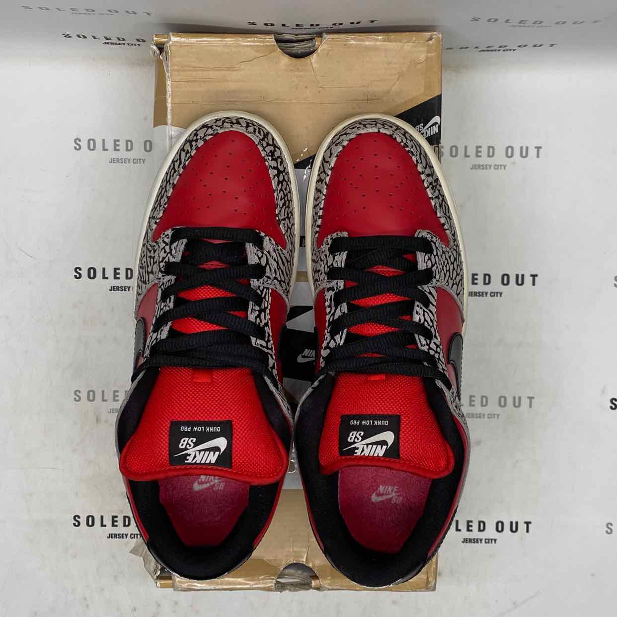 Nike SB Dunk Low &quot;Supreme Red Cement&quot; 2012 Used Size 9