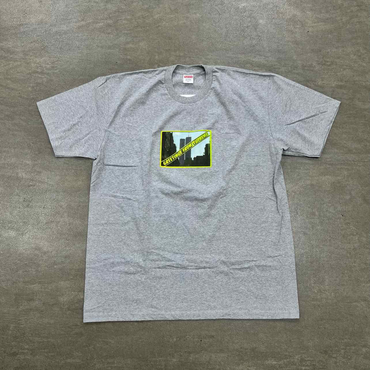 Supreme T-Shirt &quot;GREETINGS FROM SUPREME&quot; Grey New Size XL