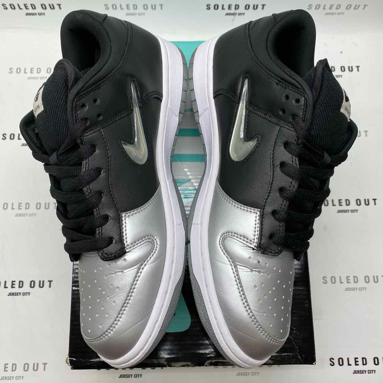 Nike SB Dunk Low &quot;Supreme Jewel Silver&quot; 2019 Used Size 10