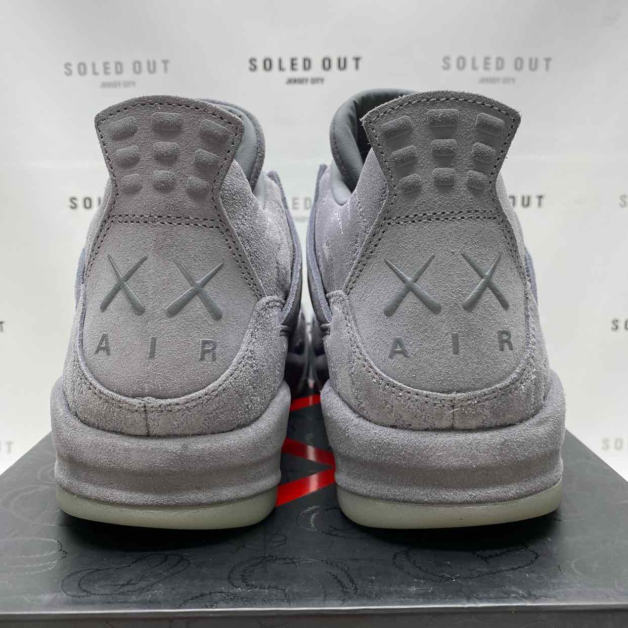 Air Jordan 4 Retro &quot;Kaws Grey&quot; 2017 Used Size 9