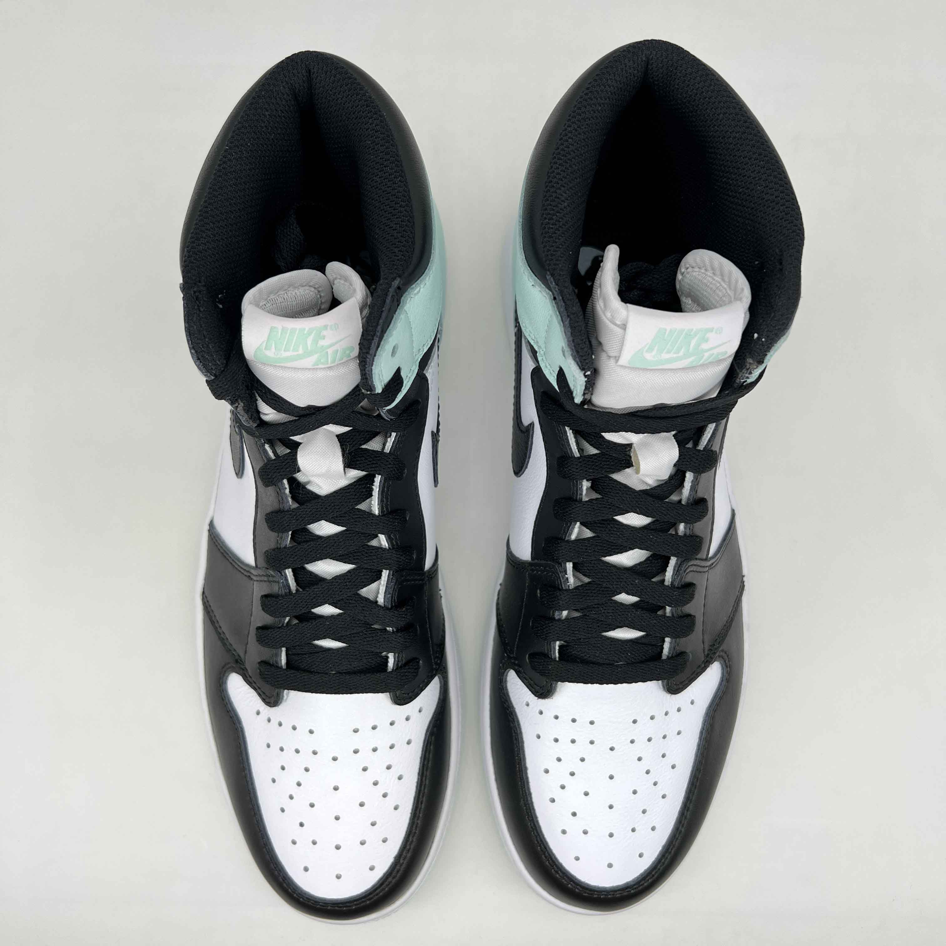 Air Jordan 1 Retro High OG &quot;Igloo&quot; 2017 New (Cond) Size 11.5
